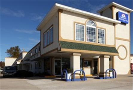 อเมริกัส เบสต์ แวลู อินน์ มาโคมบ์ Macomb ภายนอก รูปภาพ